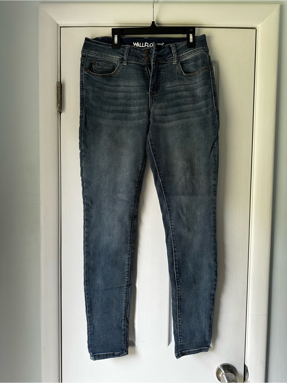 Women's Wallflower Dark Wash Blue Skinny Jeans